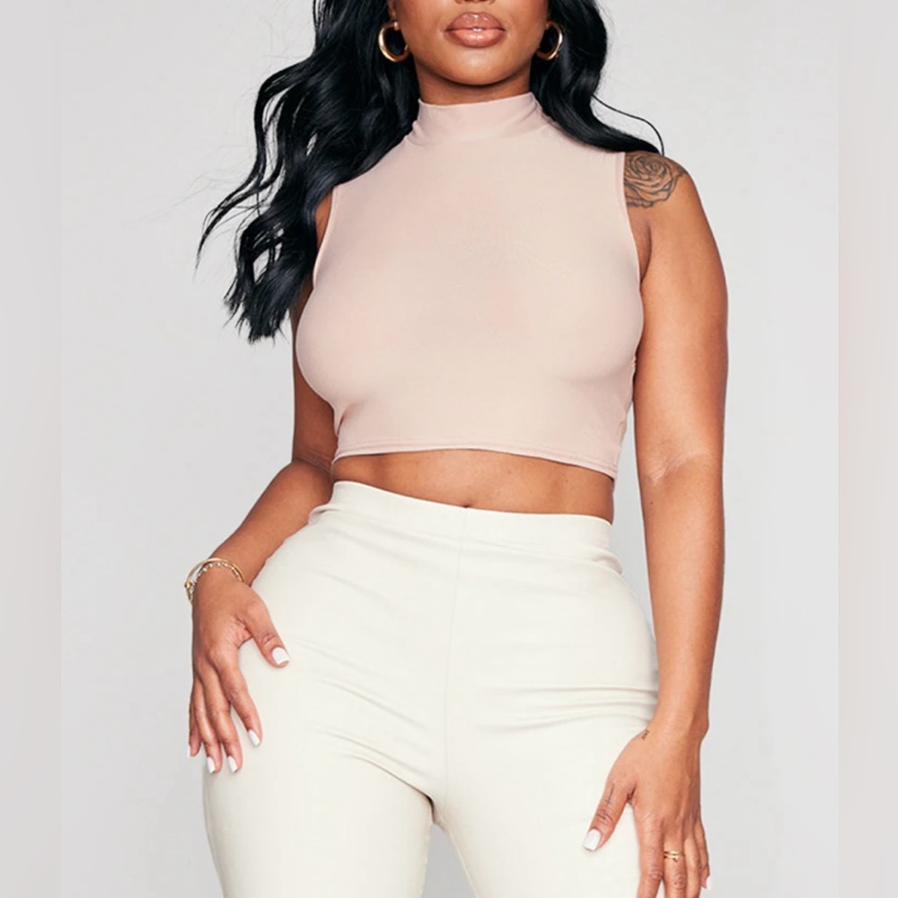 Pretty Little Thing Cream Sleeveless Cropped Top